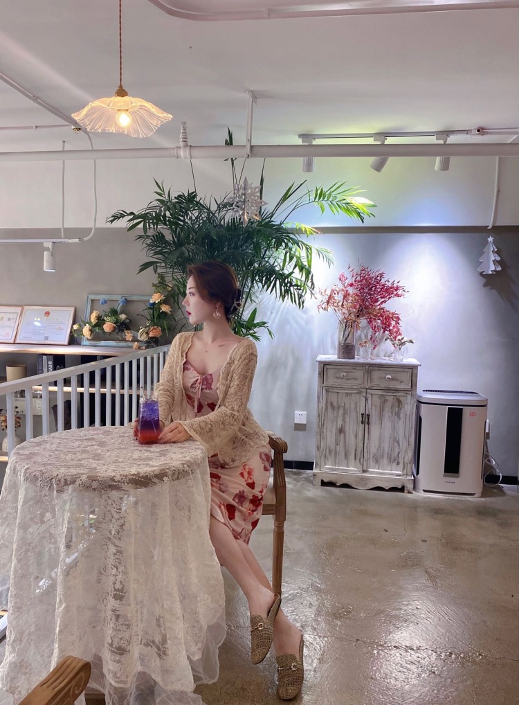 JamieWoo-山东省·青岛市·城阳区-抖音,微博,某红薯-专业带货主播&娱乐主播,有礼模&妆面模特经验,有寄拍模特经验,线上和线下同城单均可接。