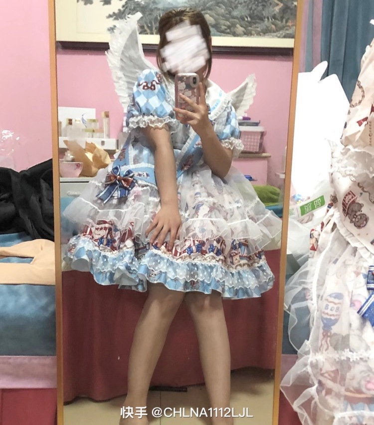 祁正-北京市·北京市·丰台区-快手-喜欢拍照 热爱p图 微胖小妹子~
等待接单中…滴滴滴~~~