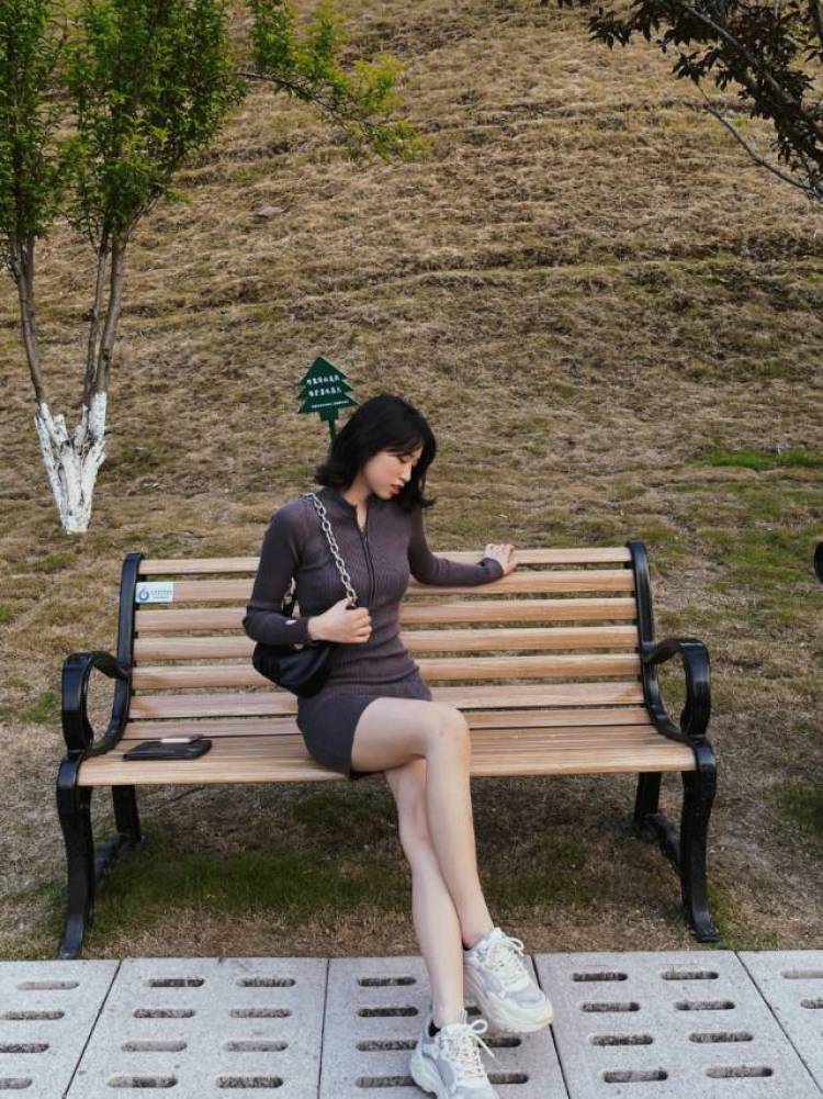 ·小丸子-四川省·成都市·锦江区-某红薯-158㎝ 43kg 热爱拍照穿搭，有相机，认真负责，期待长期合作