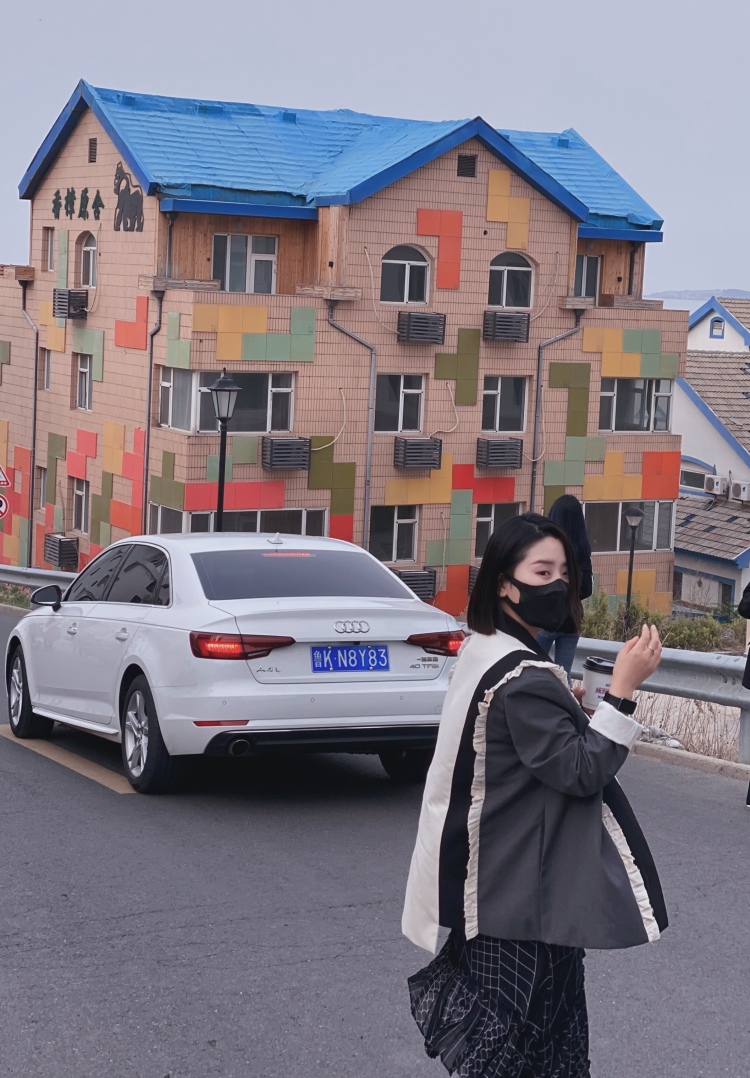 .-山东省·威海市·环翠区--大家好 希望大家多多关注我 素人一个 比较擅长p图 拍照 打卡 如长期合作可以 免费试拍一次 可以 无偿试品