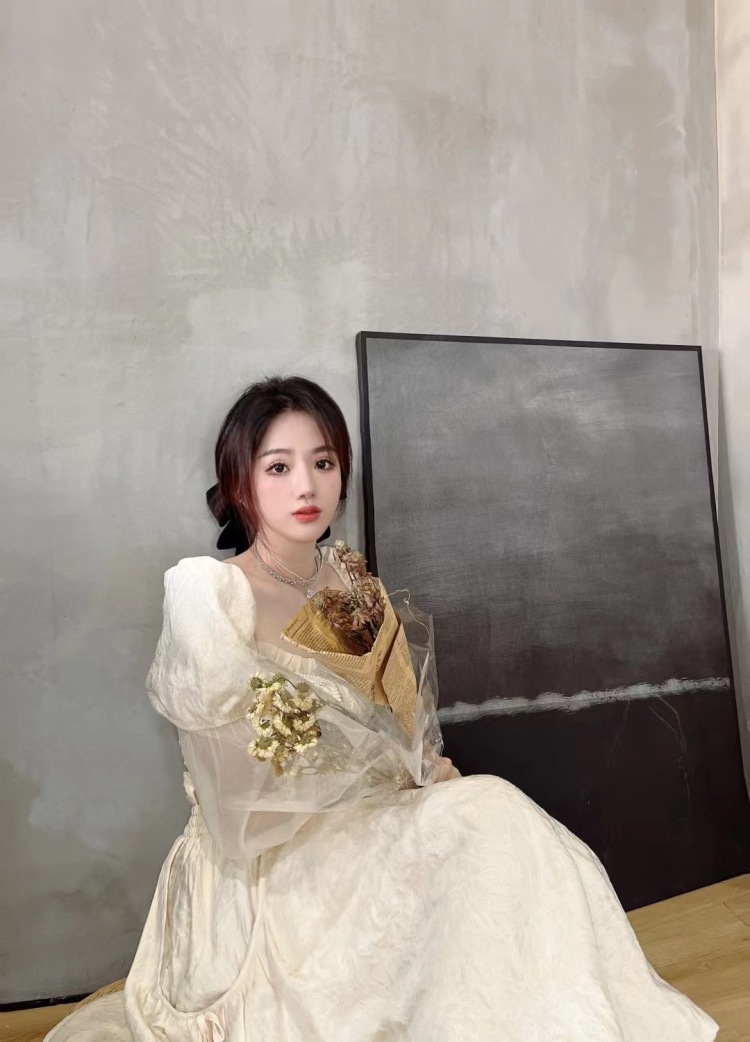 、🐯-安徽省·宣城市·泾县--合作化妆品 饰品类 以及服装寄拍 身高164 体重54  有需要的快来联系我吧