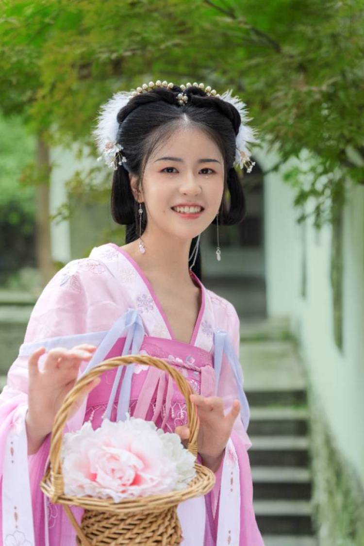 亐㔓-重庆市·重庆市·涪陵区-抖音,快手,某红薯-22岁,身高162,体重94斤,会拍照修图,有寄拍经验,有责任心,不拖单,会认真拍好产品