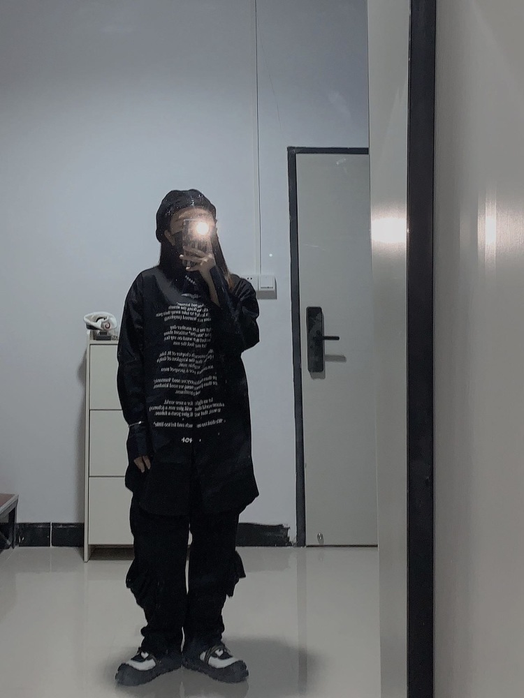 xxx_cici-广东省·广州市·荔湾区-抖音-接寄拍158cm 67kg 微胖 穿搭中性 其他风格也ok
美妆 服装 美食都可以