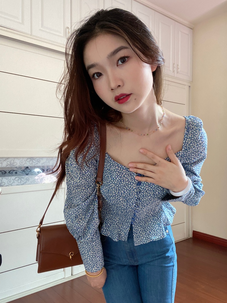 Bless-江西省·南昌市·进贤县--买家秀、详情页拍摄，开箱测评，短视频带货，文案攥写发布带货，产品测评
年龄：23
身高：165cm
体重：46KG
坐标：江西南昌