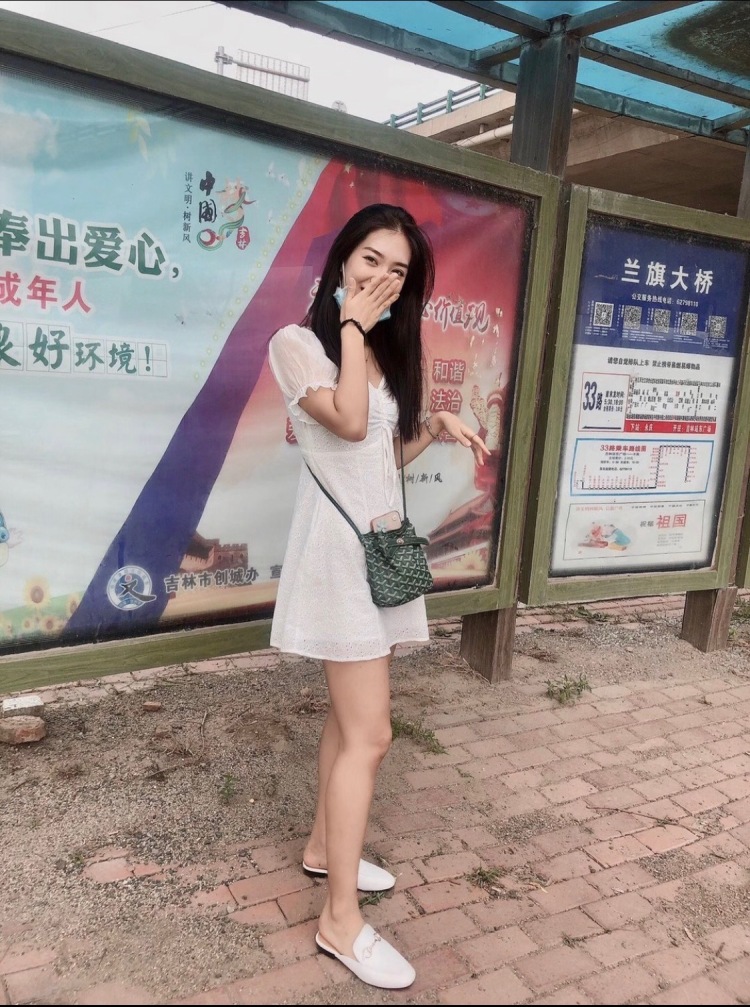 哎呦桐桐-吉林省·吉林市·丰满区--170 51可接寄拍 送拍 喜欢拍照 会p图  衣服 包包 鞋子 化妆品 美瞳各种都🉑️