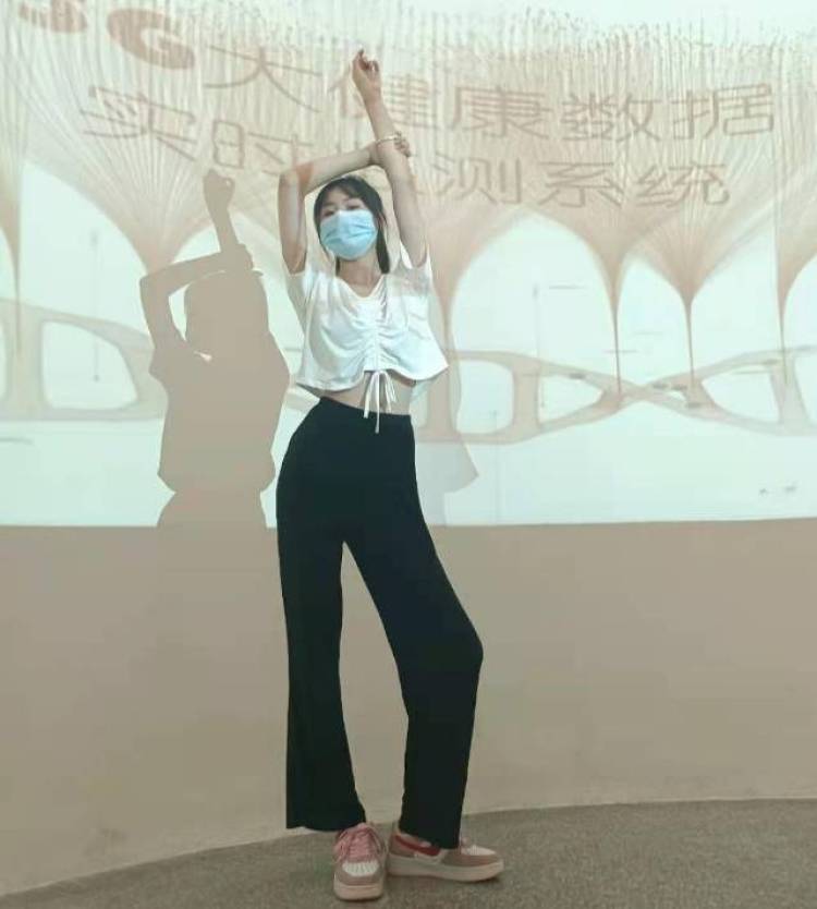等我练出马甲线🐴-河南省·平顶山市·湛河区-快手-我的特长 会拍照 会舞蹈 能带货
可以接一些 连衣裙 清新 温柔 可爱的都可以
照片如下