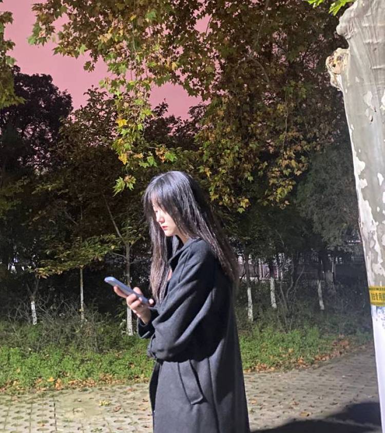 等我练出马甲线🐴-河南省·平顶山市·湛河区-快手-我的特长 会拍照 会舞蹈 能带货
可以接一些 连衣裙 清新 温柔 可爱的都可以
照片如下