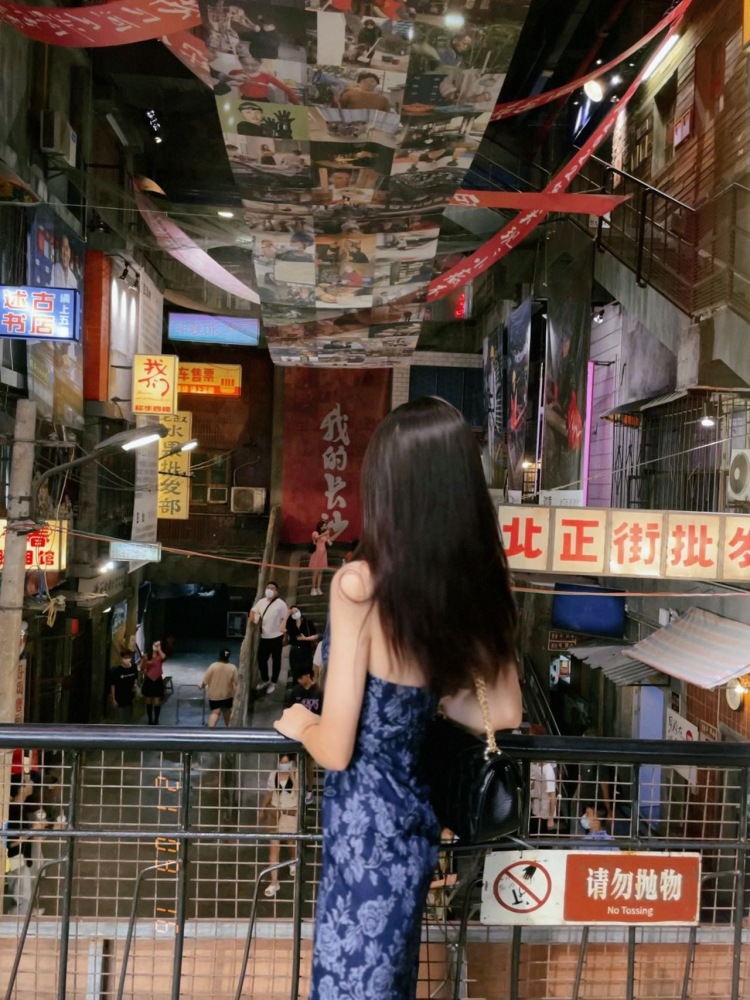 鱼子-广东省·惠州市·惠阳区--身高160 体重44kg爱拍照 会化妆修图
接寄拍 衣服饰品包包鞋子都可