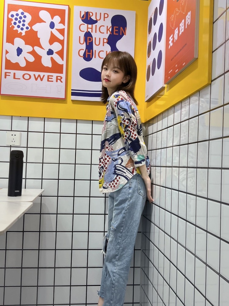 Yer.🌙-广东省·广州市·番禺区-抖音,某红薯,知乎,微博-广州学生,业余模特,有寄拍经验。想要接单。买家秀(衣服、包包、鞋子、首饰等皆可),模特写真约拍,探店等均可。身高:162;体重:40kg。轻熟风,可爱风,jk,日系,oversize等,均可!