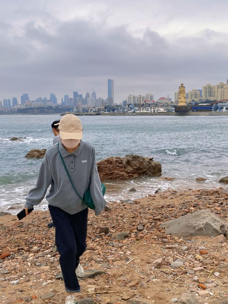 油饼-北京市·北京市·海淀区-某红薯-接寄拍，女装，173 53擅长韩系 日系 休闲 生活化风格，有相机，会修图，审美好