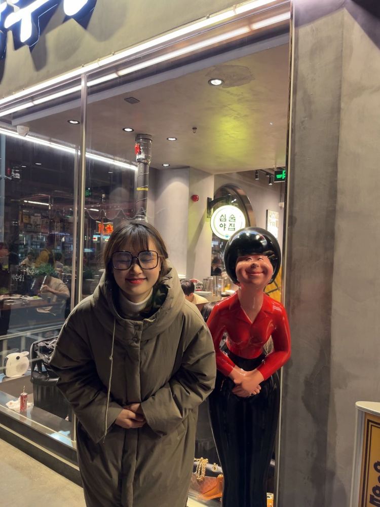 油饼-北京市·北京市·海淀区-某红薯-接寄拍,女装,173 53擅长韩系 日系 休闲 生活化风格,有相机,会修图,审美好