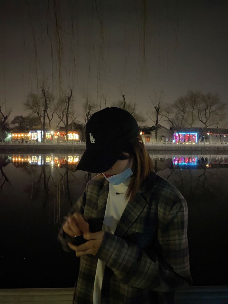 油饼-北京市·北京市·海淀区-某红薯-接寄拍,女装,173 53擅长韩系 日系 休闲 生活化风格,有相机,会修图,审美好