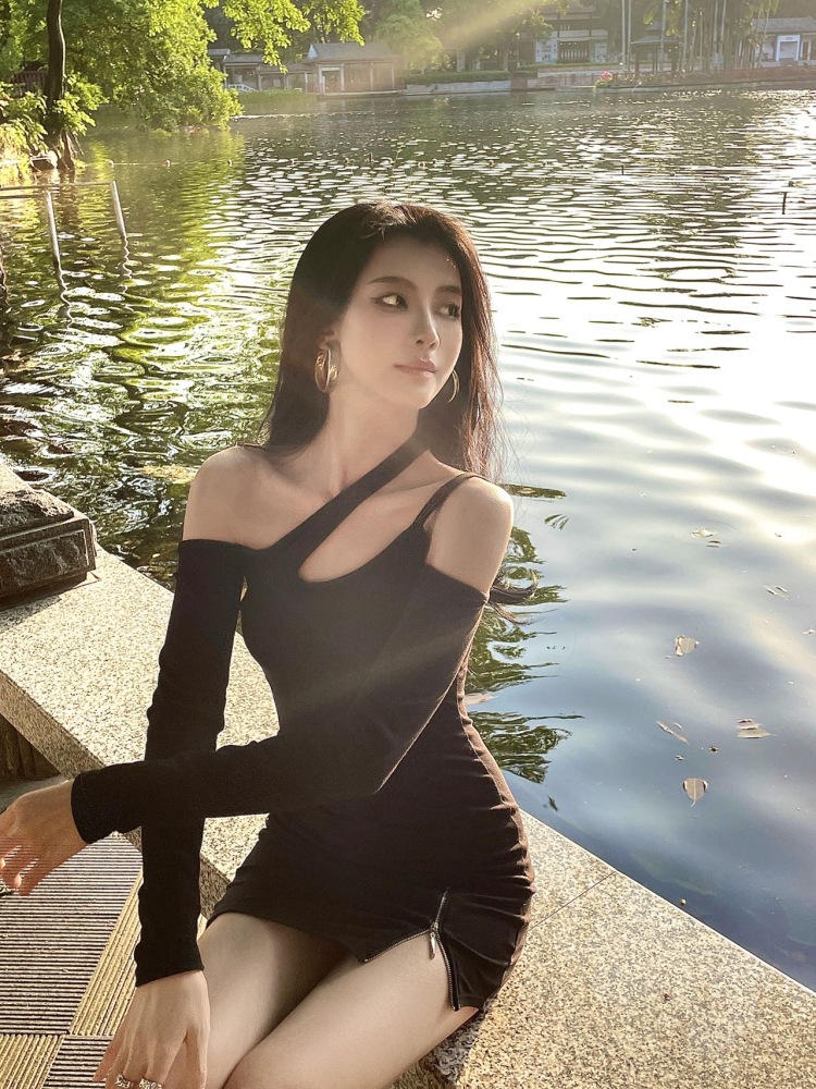 Karen-广东省·广州市·荔湾区--168/48 平面模特兼职 可接化妆品 饰品 服装 不接受大尺度 风格多样
艺名:Karen
身份:主播带货
年龄:22
身高:168CM
体重:48KG
坐标:广东省·广州市
