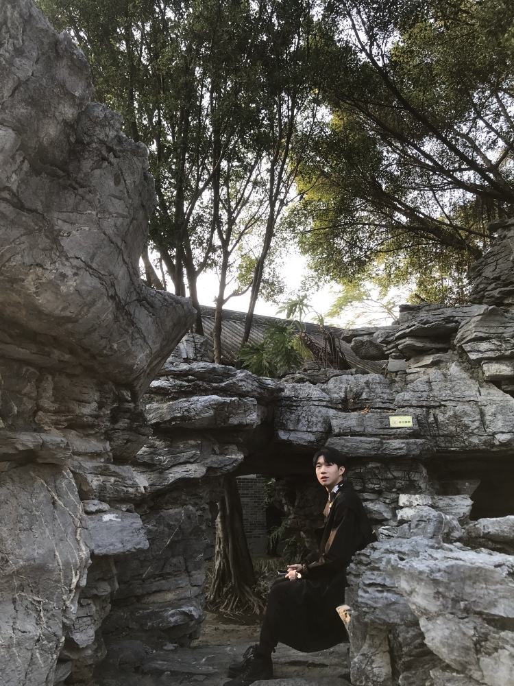 y-广东省·佛山市·顺德区--175cm，57kg🤦🏻‍♂️ 接寄拍，买家秀、短视频带货、种草带货，素人大学毕业生🎓。24小时在线。