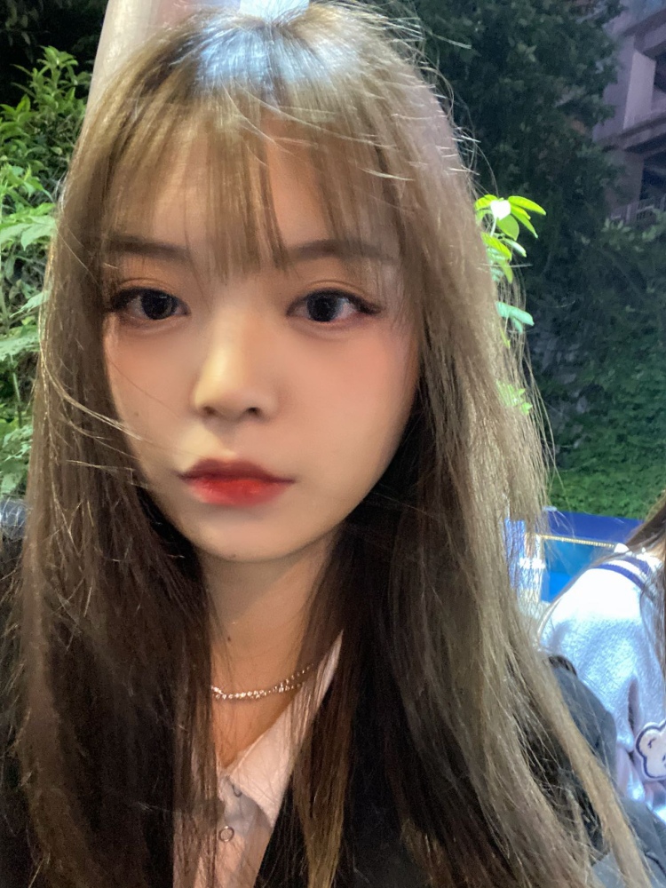 别烦小猪-江苏省·南京市·江宁区-抖音,某红薯-擅长拍照,p图
身高164,体重94
风格多样化
希望尝试瞳瞳