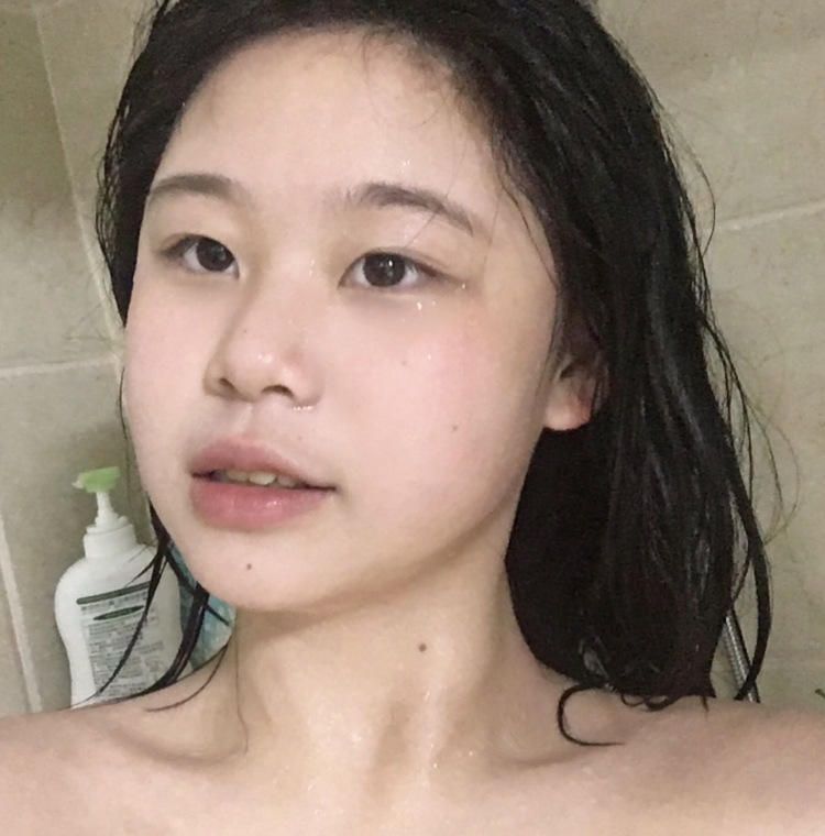 是zz啊-福建省·福州市·鼓楼区-抖音 微博-买家秀 寄拍模特都可以 可以拍衣服 拍穿戴甲 拍包包 拍首饰 化妆品 等等都可以 拍照技术较好 可盐可甜可气质 风格多变 欧美风 甜美风 气质风都尝试过 辣妹风也没有问题
