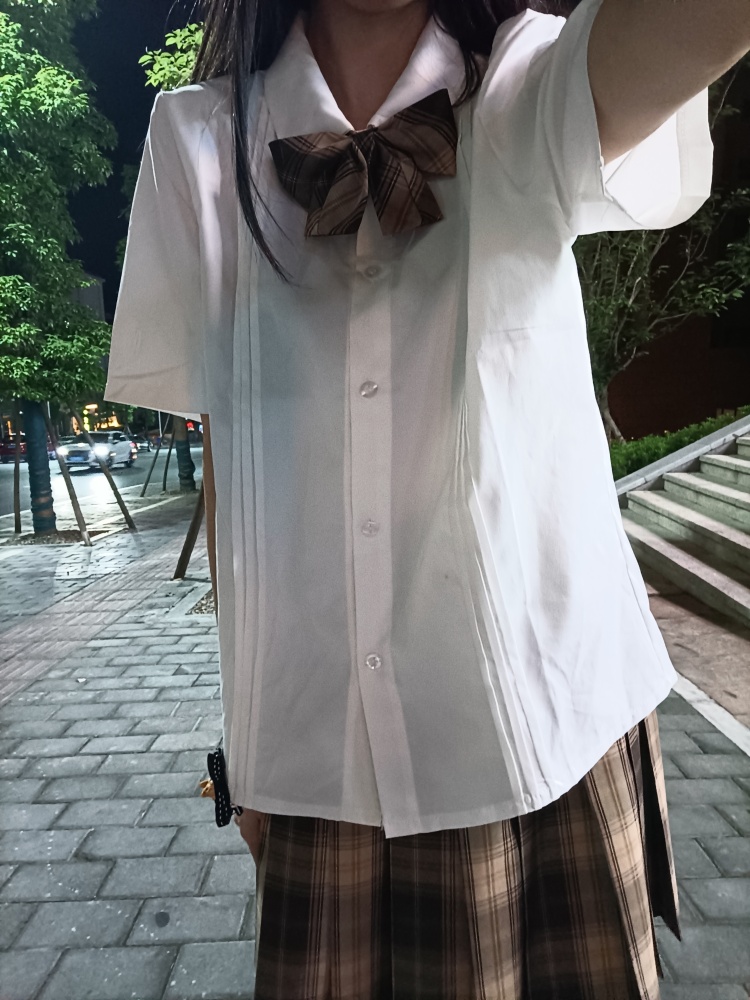KUN.-重庆市·重庆市·沙坪坝区-抖音 微博 快手-身高163 体重86
接服装穿搭类，寄拍，买家秀，会修图，能驾驭多种风格，返图快，有充足时间 希望长期合作
✧ෆ◞◟˃̶̤⌄˂̶̤⋆biubiu