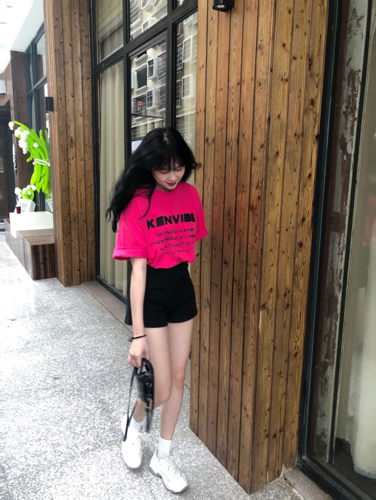 。-广东省·揭阳市·榕城区--158 92 接寄拍衣服👗包包👜鞋子🥿饰品💍等(多风格)商家们看看我哦