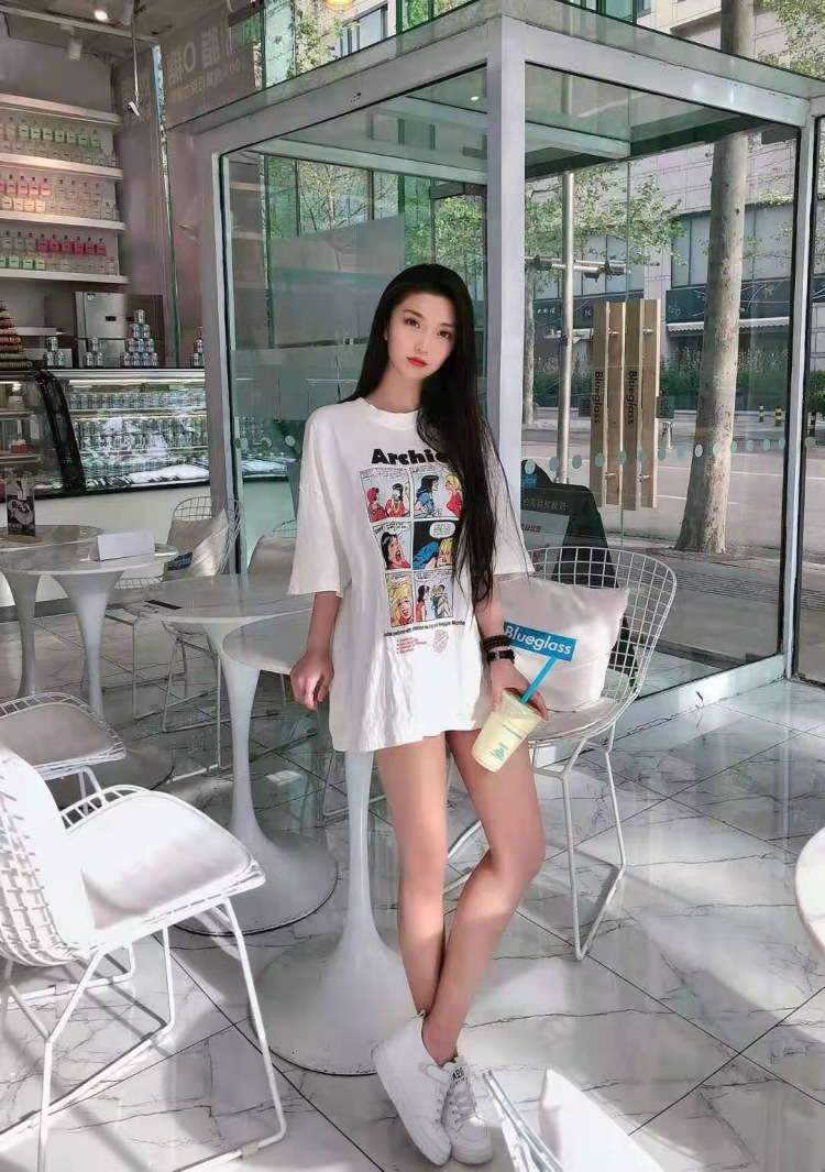 SU💋-北京市·北京市·朝阳区-抖音 微博-160 92 曾任舞蹈老师 有责任心 风格可多变 瞳模也可 出图快 精通各种妆容 擅长p图