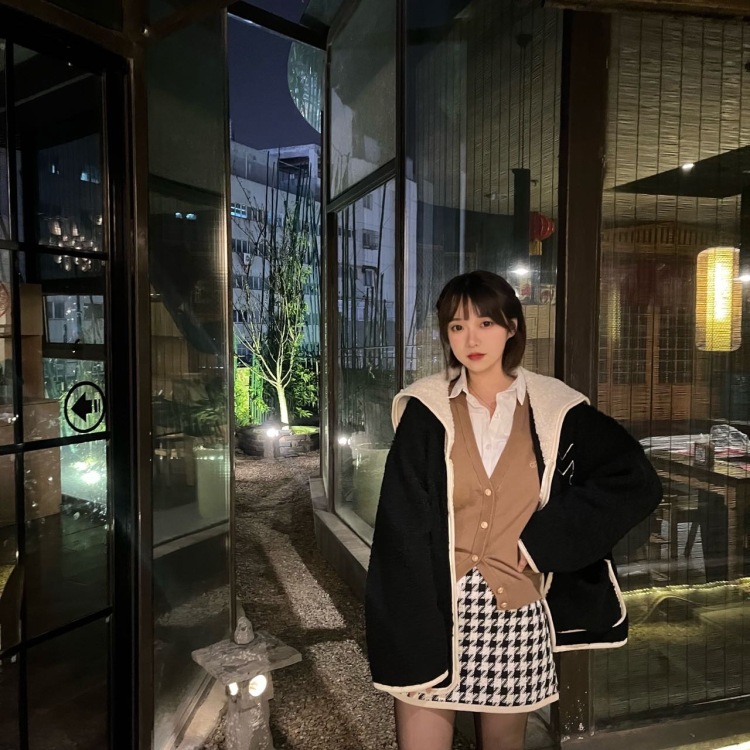 一天生八百次气的小鬼-江苏省·徐州市·鼓楼区--对工作认真负责,工作接受沟通交流协调。时间充足、会拍照会修图、有质量 、效率高。