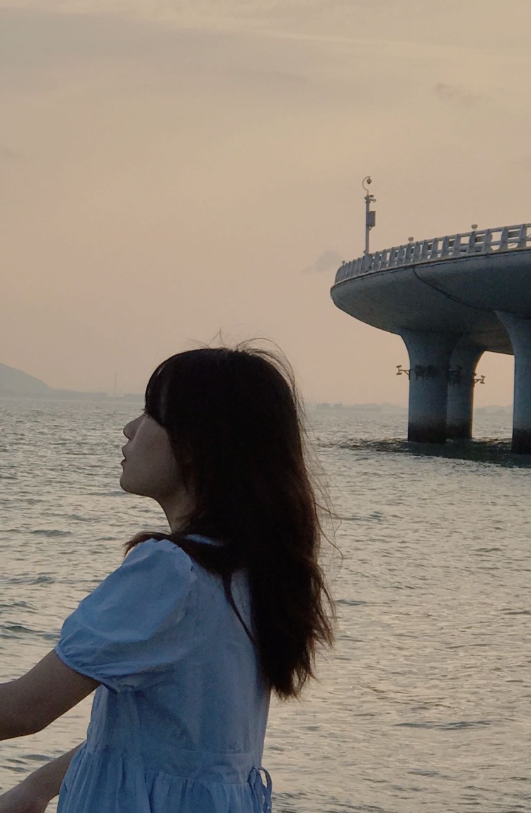 沦陷-福建省·厦门市·集美区--我可以p图,会一些摄影技巧,会排版,想接一些衣服去拍摄!!!