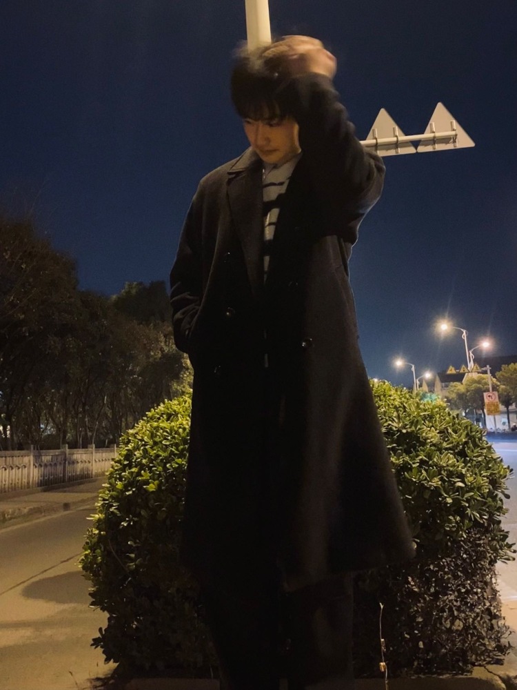 Gali🍞-江苏省·无锡市·江阴市-抖音-身高188 体重160 喜欢拍摄 可接寄拍 潮流单品均可进行拍摄