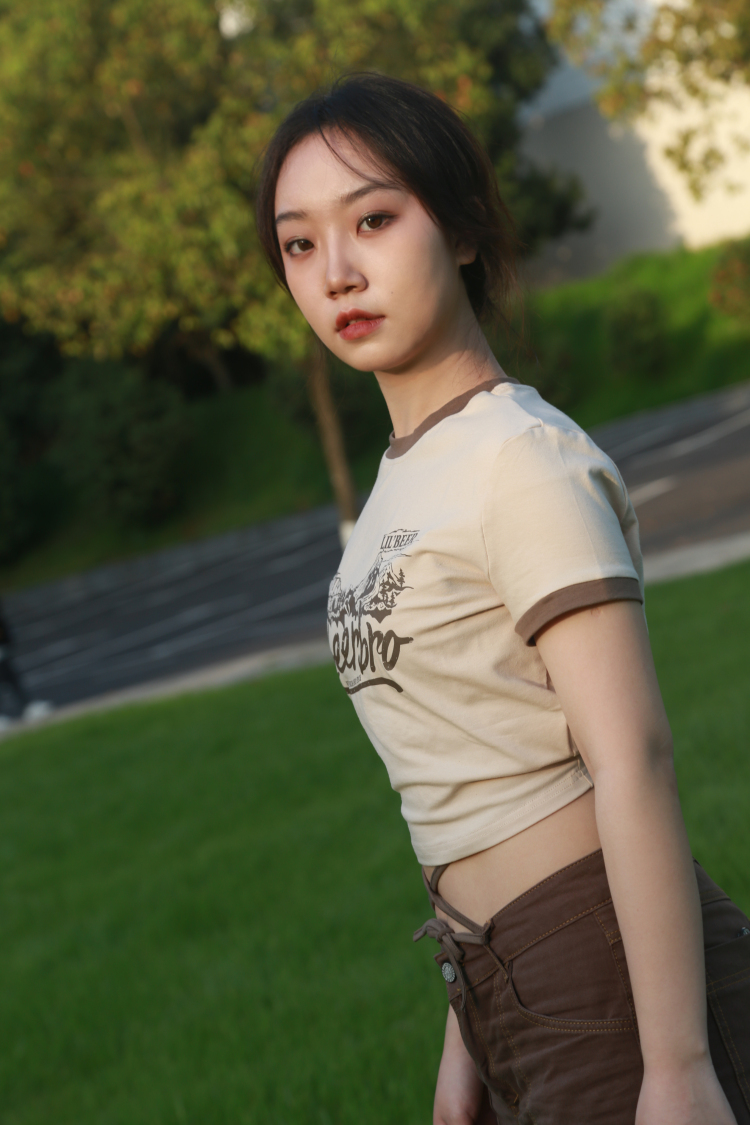 X.-湖南省·长沙市·长沙县--本人身高166，体重52，偏梨形身材。
可接服饰、日用品等，如果是劣质，就不要找了。