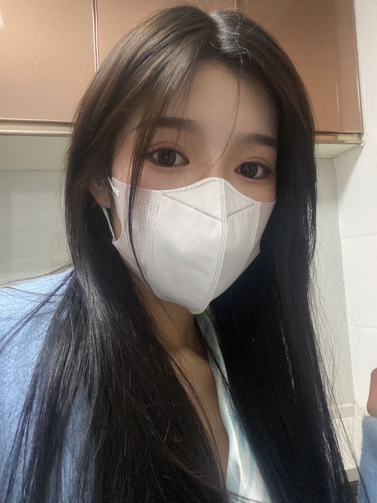 金金🧸ྀི-辽宁省·沈阳市·浑南区-抖音,某红薯,快手-爱好拍照录视频,什么风格都能驾驭,衣服化妆品首饰,开箱测评都可