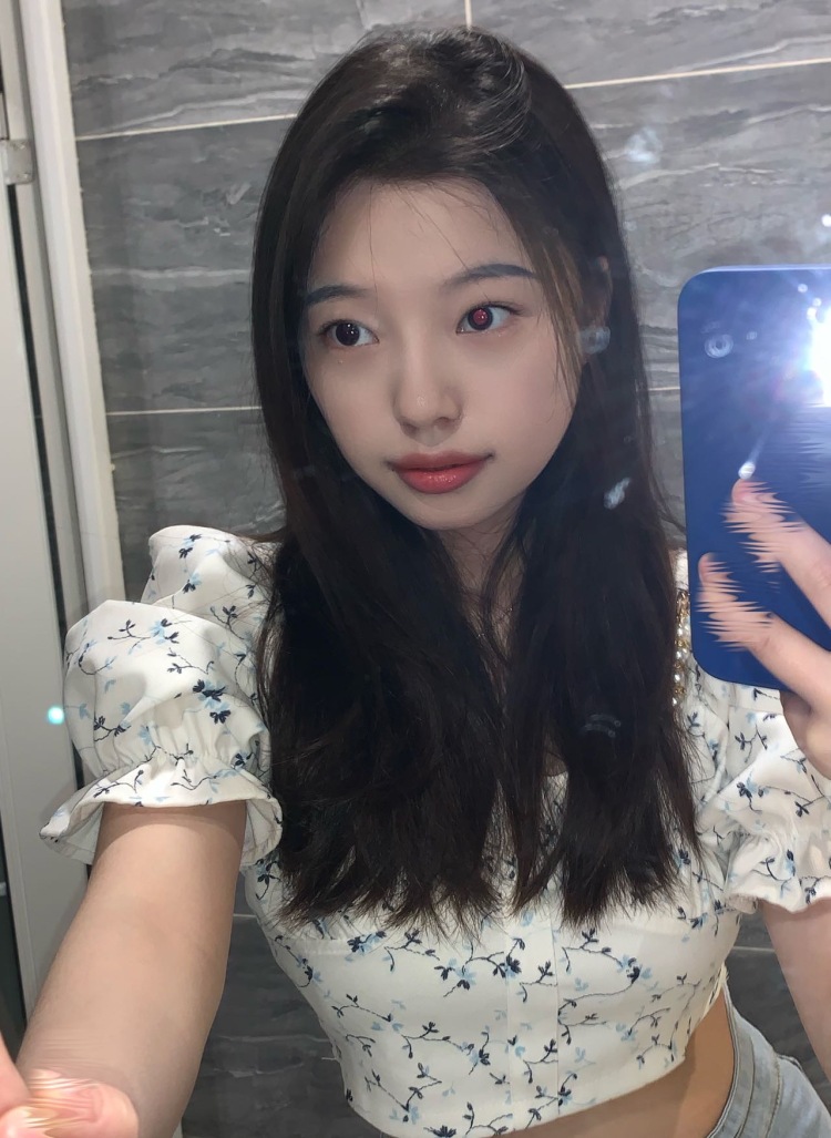 碧梨-重庆市·重庆市·渝北区--身高156体重92爱好是喜欢唱歌🎤和拍照 这是我的第一个作品 希望大家能看到我 能接（寄）