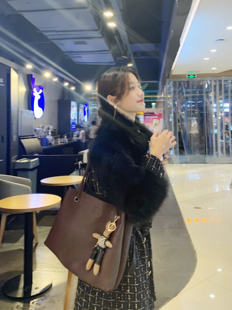词不达意💫-湖南省·长沙市·岳麓区--可以接买家秀,详情页。脾气很好能配合,风格偏甜美系,清瘦型。