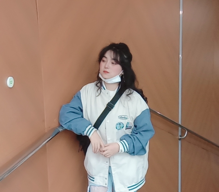 正欢-湖南省·娄底市·冷水江市-某红薯，抖音，快手-短视频剪辑，文案小能手，寄拍模特，某红薯，抖音，快手，会摄影，会后期，会修图。