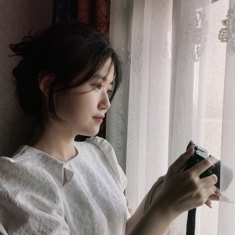 似月-黑龙江省·哈尔滨市·道里区-抖音 某红薯-自媒体女同学,目前接服装、饰品的单子,会拍照、修图,身高168体重110,有合适的店家看一下,感谢~