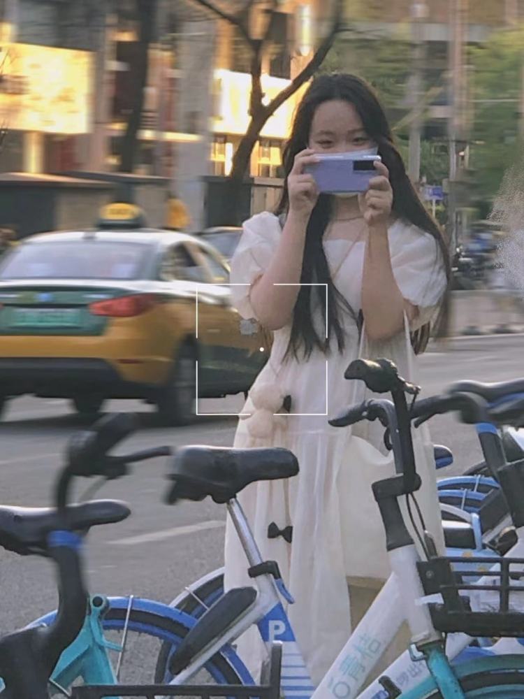梨🍐-北京市·北京市·东城区--会拍照,会P图,会剪视频,会画画,会跳舞,会弹古筝,会弹吉他,有耐心,想要接单
