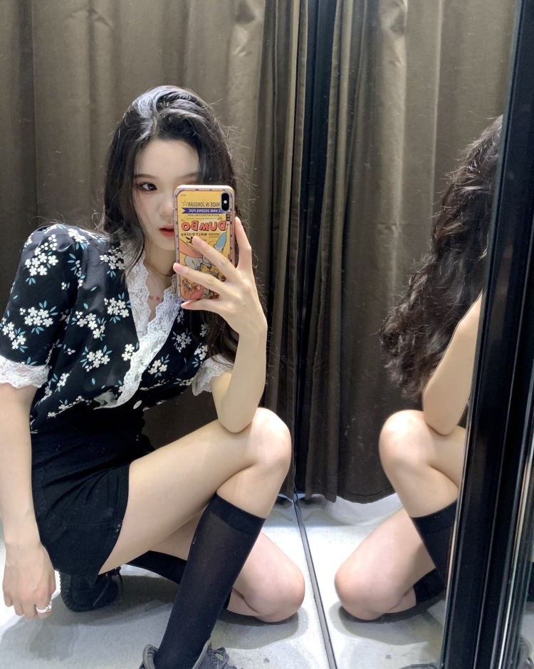 不予.-浙江省·金华市·义乌市-某红薯:我就吃壹口-身高168 体重98 !本人可以ps pr 剪映 拍照p图 剪视频都可以找我
用手机给淘宝网店拍过图