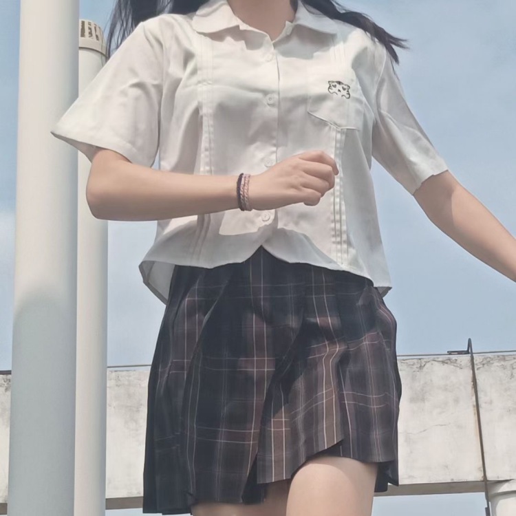绝对不会摆烂-广东省·东莞市·东城街道-抖音微博某红薯-买家秀,探店打卡,一些漂亮裙子,ins风,会发dy某红薯微博 用的设备是i12