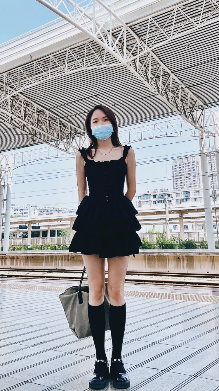 美好邮递员 💵 💵-江苏省·镇江市·京口区-抖音,微博-职业大四毕业生,8月准备入职,接单范围:探店打卡,寄拍模特,免费试用,平面模特兼职,种草带货