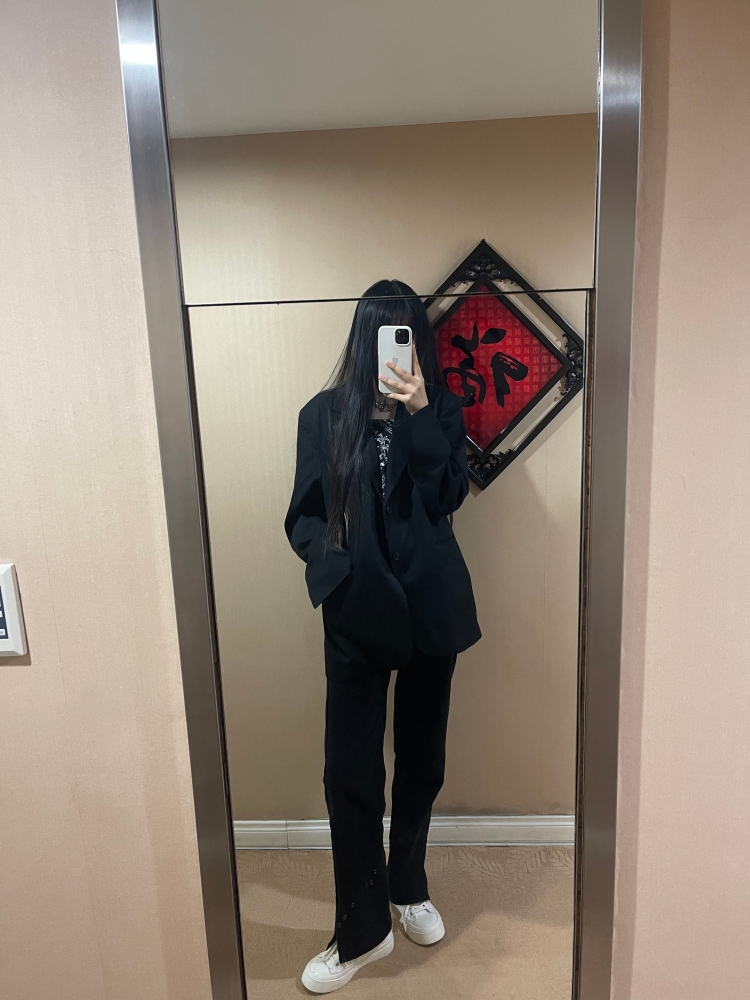 王百万.-黑龙江省·牡丹江市·爱民区-抖音 某红薯-会弹吉他唱歌,音乐生。可接寄拍 手机壳,鞋子,衣服,裤子,裙子,帽子,包包,各种饰品,美妆,护肤品,穿戴甲等。买家秀卖家秀,营销推广,平面模特兼职,短视频创作,校园推广等。
