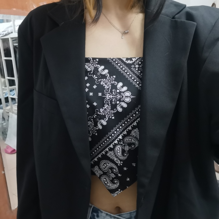王百万.-黑龙江省·牡丹江市·爱民区-抖音 某红薯-弹琴唱歌。高个子。接各种衣物首饰,鞋子帽子,美妆美甲等。可寄拍。会穿搭会打扮会化妆会拍照。