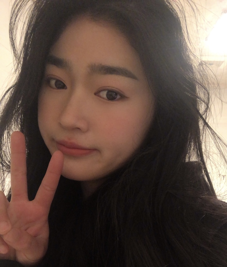 🎀-河南省·商丘市·虞城县--喜欢拍照,化妆,美甲💅,会唱歌 帮你们种草你们的产品。1.68 95斤
请各位大佬们给个机会叭🧎♂️