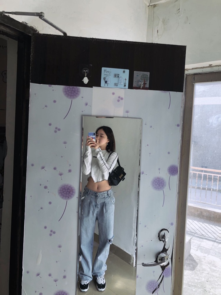 可这一点也不酷-贵州省·贵阳市·南明区-抖音微博***-喜欢拍照且会拍照会p图,想要接寄拍,可驾驭多种风格,身高163体重95