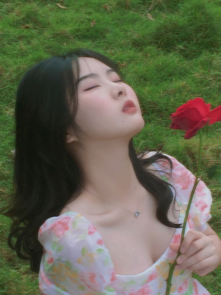 往来-湖南省·长沙市·岳麓区-快手，美图秀秀-本人爱好摄影爱修图，想成为一名优秀的网拍人，朝着这个方向努力。买家秀➕ 种草可接单50-100元