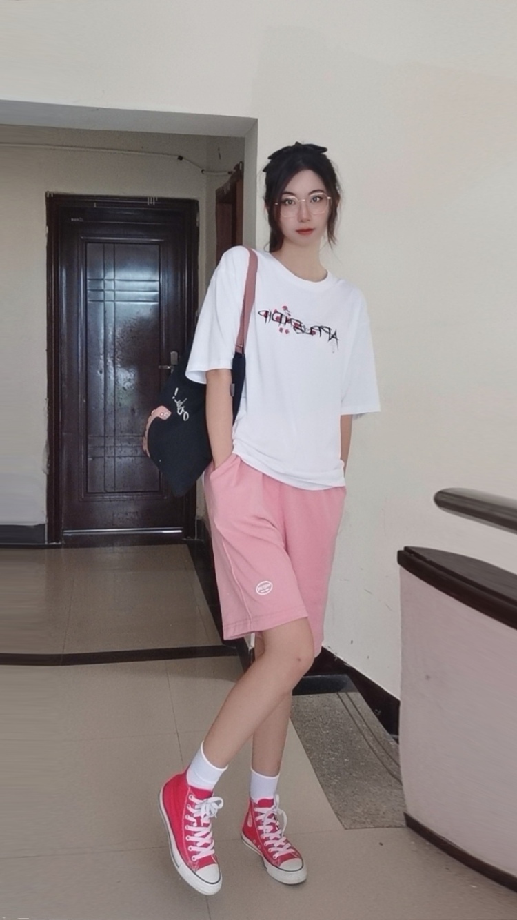 小熊软糖-海南省·海口市·美兰区-某红薯-小红薯达人，擅长分享图文推广，短视频推广，可置换，也可寄拍，可接买家秀，配合度高，好沟通。