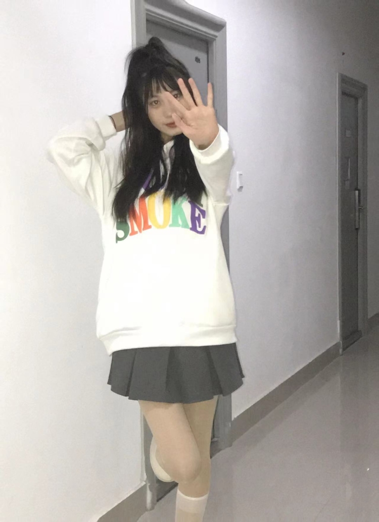 繁繁.-河南省·郑州市·中牟县--身高175体重103
爱拍照 会P图
学生
接送拍的衣服、包包、鞋子、饰品、杯子、美妆产品