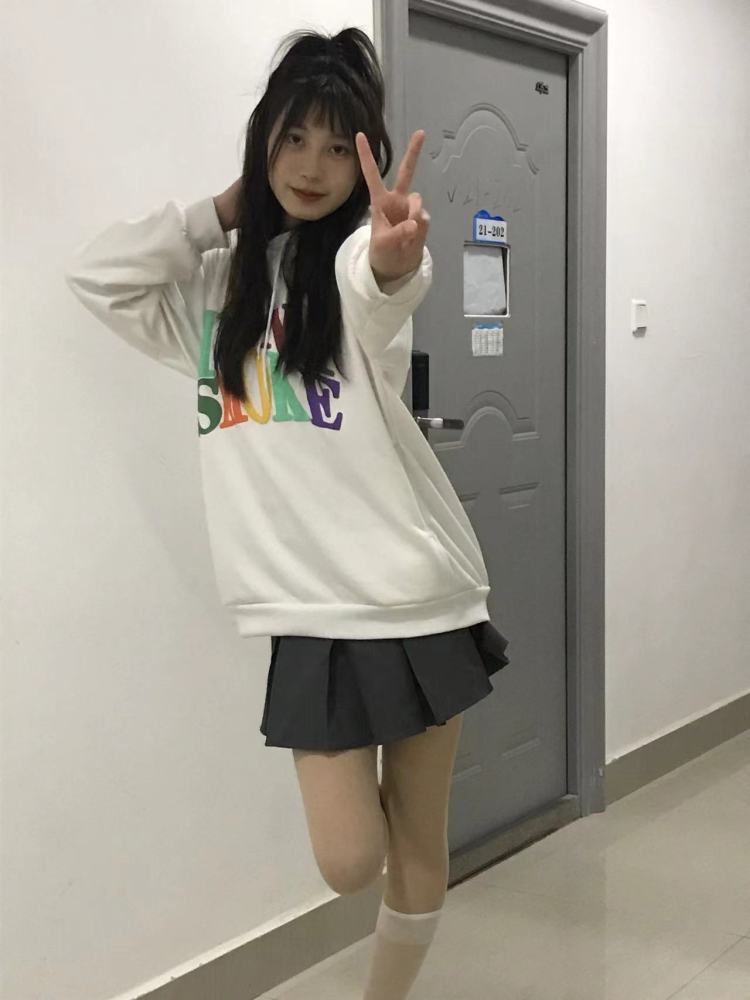 繁繁.-河南省·郑州市·中牟县--身高175体重103
爱拍照 会P图
学生
接送拍的衣服、包包、鞋子、饰品、杯子、美妆产品