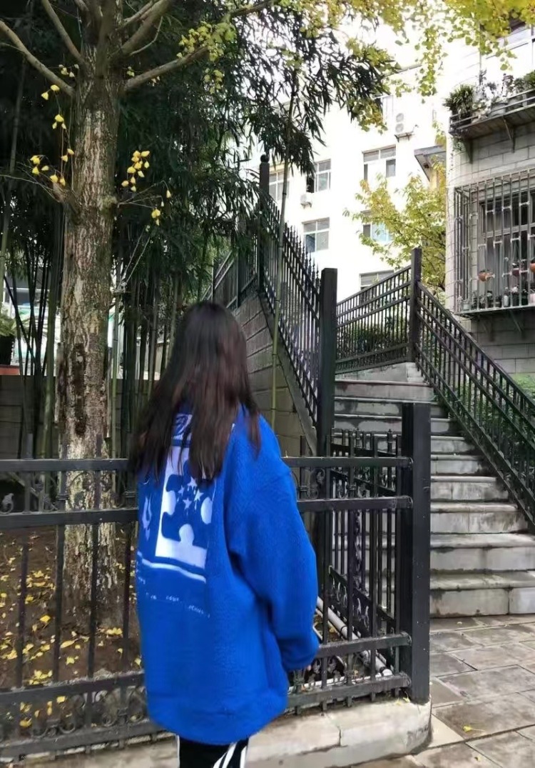 Even 朵儿-山东省·青岛市·城阳区--素人模特来,主要拍衣服鞋子包包化妆品等,会拍照的帅哥美女们来