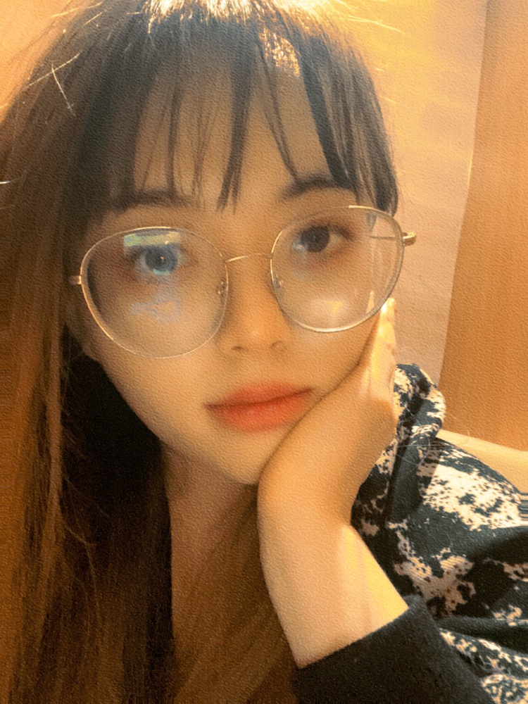 墨-广东省·深圳市·龙华区-***-身高165cm
体重52kg
喜欢拍照、剪辑、化妆、拍视频
比较倾向接包包、衣服、项链、彩妆、发饰拍照单