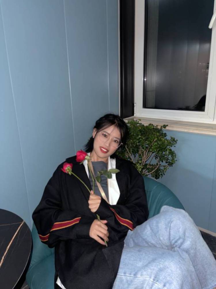 郭小花-山东省·日照市·东港区-抖音-接寄拍测评开箱种草
都接！！！
新人求关注
身高163
体重99
性格好，好说话，一切好商量！！！