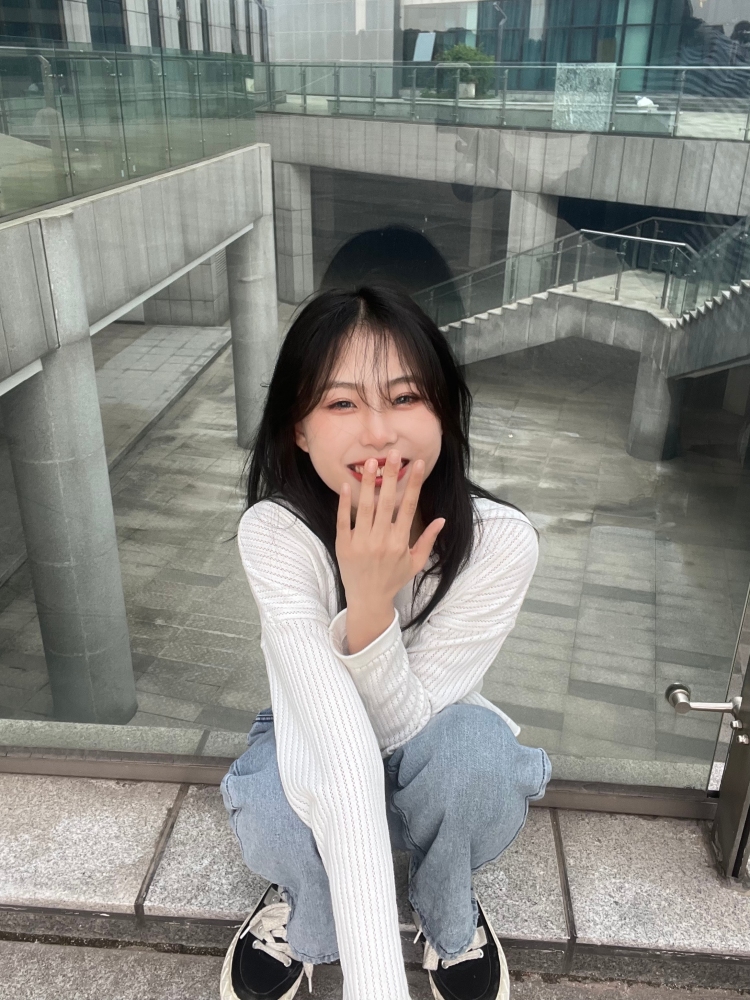 XO.-湖南省·长沙市·望城区--身高158体重78斤喜欢拍照，会剪视频会p图，不接私房照，内衣，性感睡衣，大尺度等，接受重拍