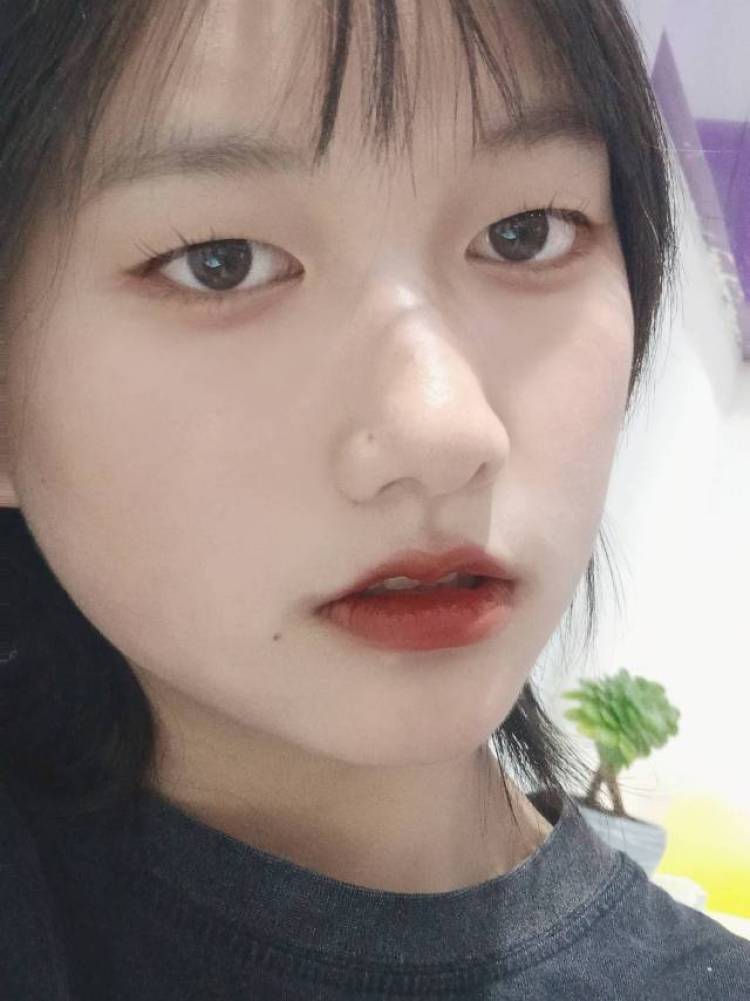 扎个辫辫⁸-云南省·昆明市·晋宁区--喜欢拍照 风格多样 可接各种寄拍
本人可自由搭配拍照 拍照风格多样