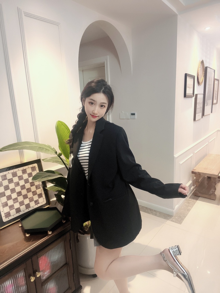 cici🔆-浙江省·湖州市·吴兴区-抖音-接寄拍，有耐心，出图快
身高168，体重106
会p图、会驾驭多种风格